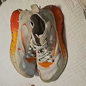 ❗️LAST CHANCE❗️Womens reebok zig kinetica horizon running shoes size 6